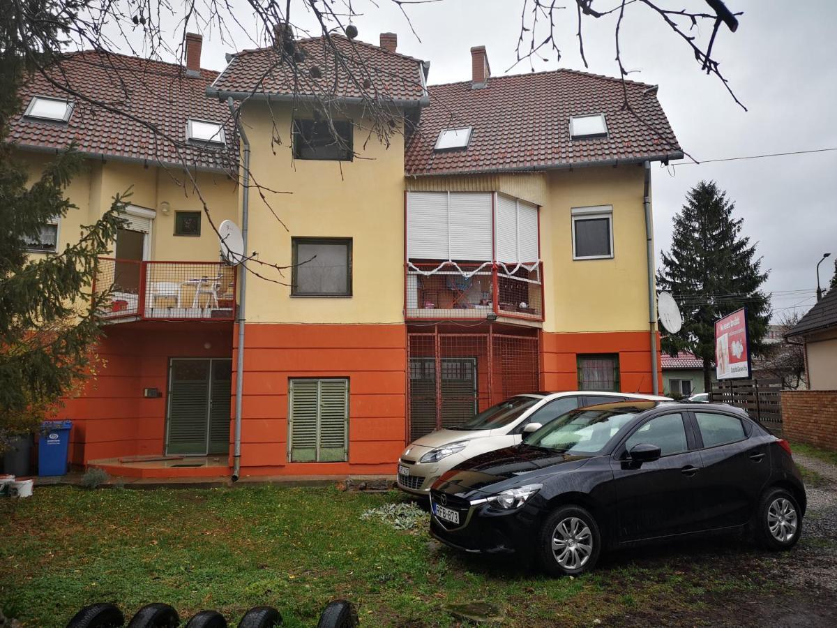 Berik Apartman Peçuy Dış mekan fotoğraf